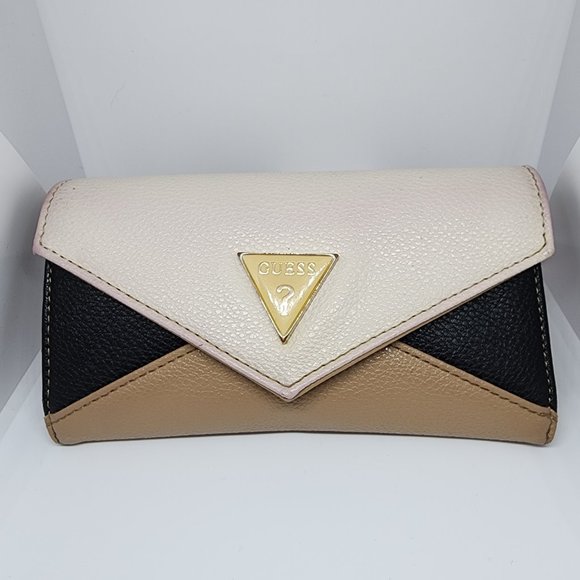 Guess Wallet - Picture 5 of 5